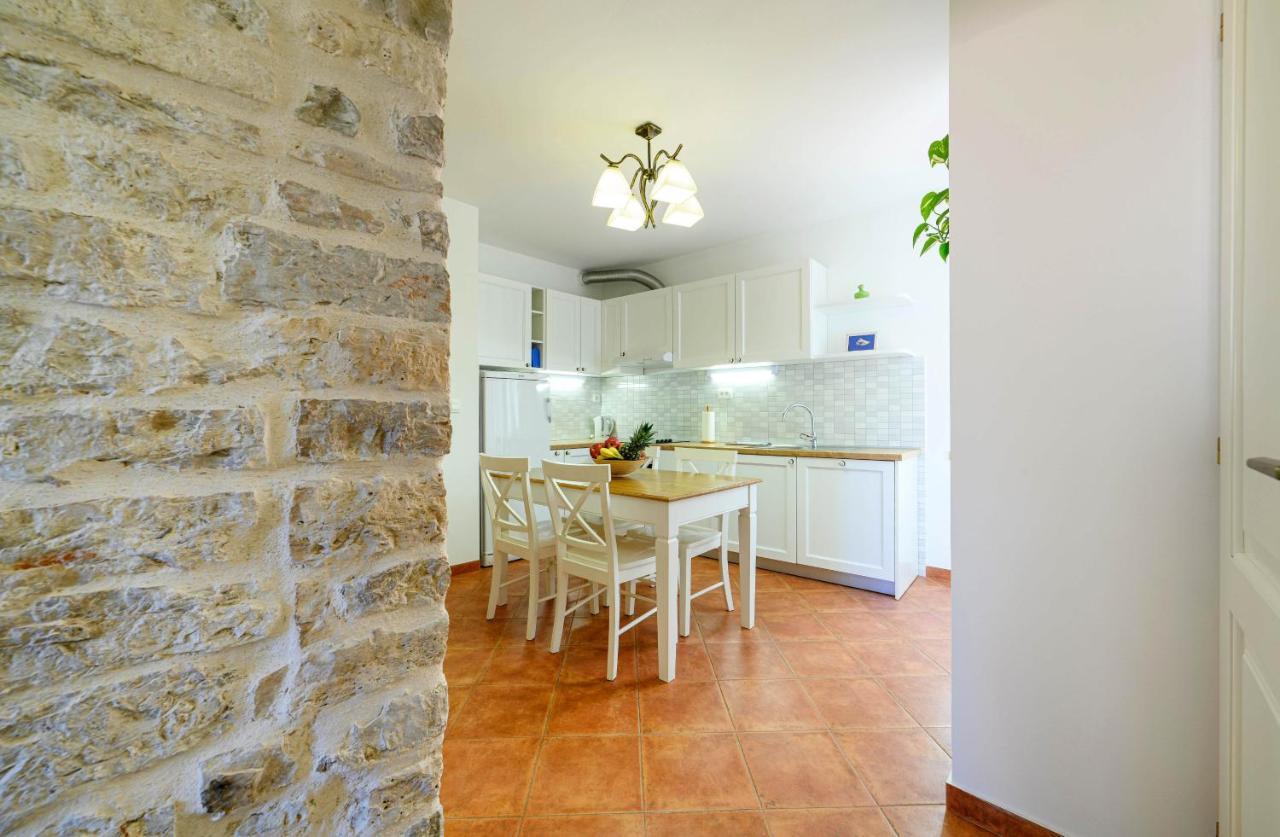Apartments Festum Šibenik Esterno foto
