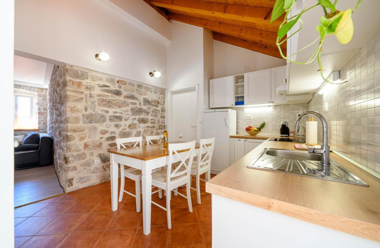 Apartments Festum Šibenik Esterno foto