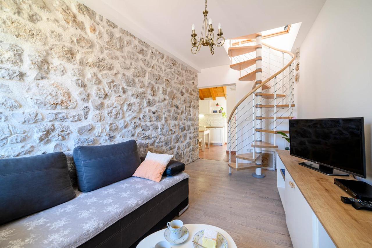 Apartments Festum Šibenik Esterno foto