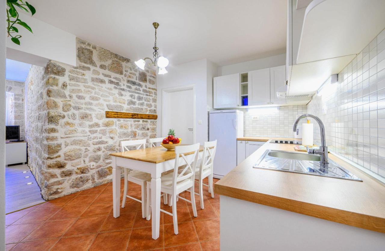 Apartments Festum Šibenik Esterno foto